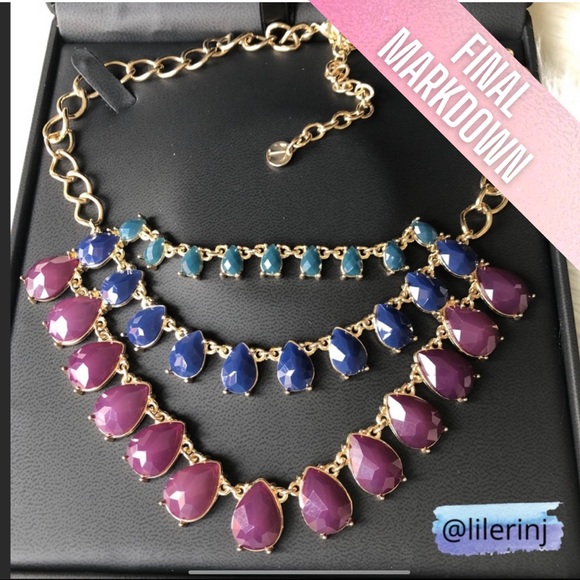 Talbots Acrylic Rhinestones Necklace - Picture 2 of 9